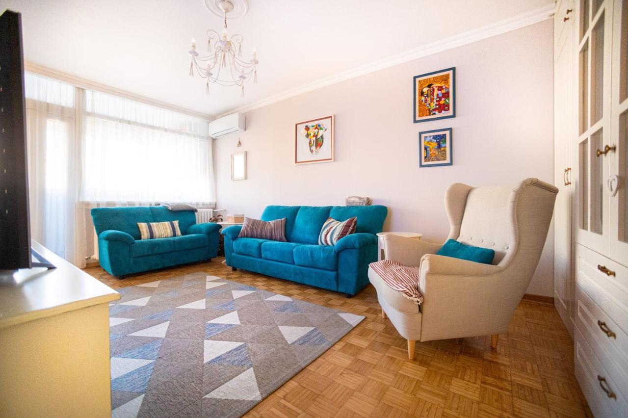 Sava Centar 1-Bedroom Apartments In The Heart Of New Belgrado Esterno foto